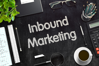photo : Inbound Marketing on Black Chalkboard. 3D Rendering.