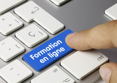 Formation en ligne. Clavier photo : Formation en ligne. Clavier