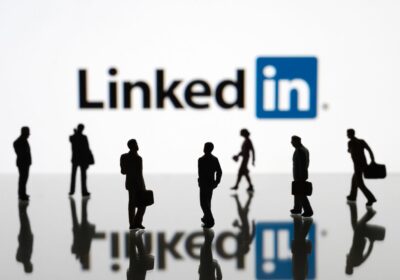 Pourquoi et comment communiquer sur LinkedIn quand on est Agent Immobilier ? Web-conférence gratuite les 17 et 19 avril.