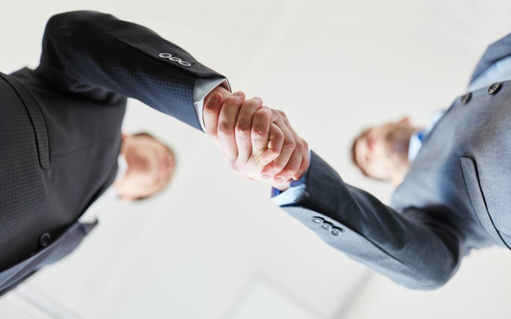 photo : promoteur agent immobilier partenariat