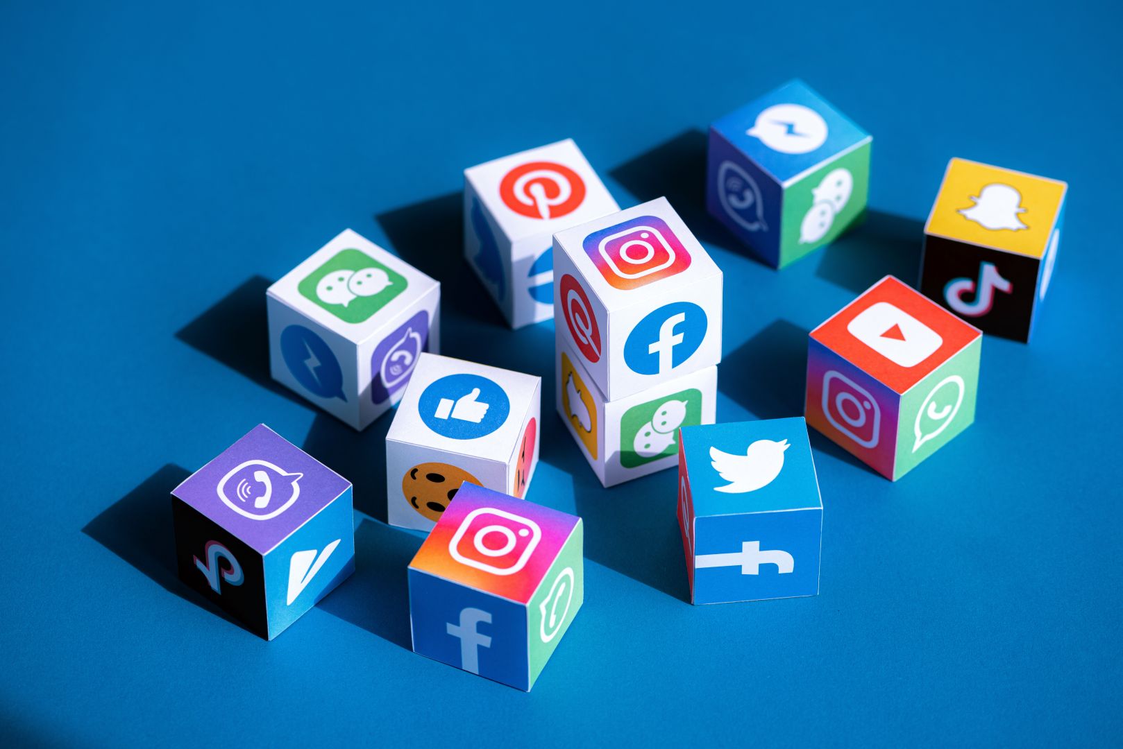 « Comment ont évolué les réseaux sociaux avec le confinement ? », Karine Mahieux Social Media Manager – Coach en stratégies numériques