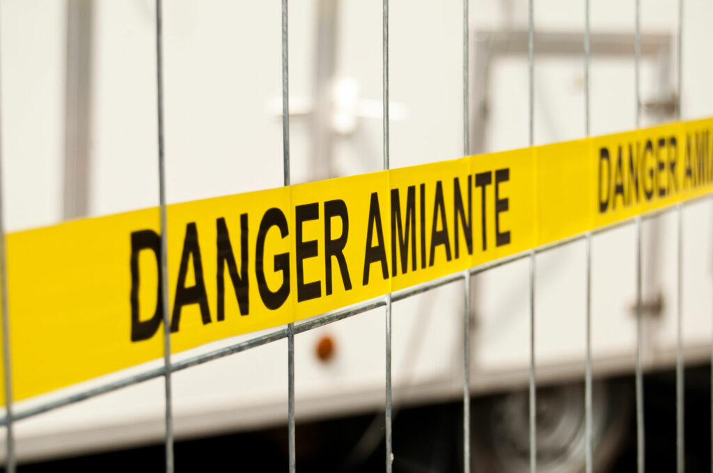 photo : barrière danger amiante