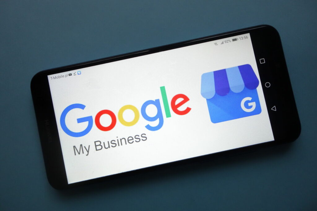 photo : KONSKIE, POLAND - November 25, 2018: Google My Business logo displayed on smartphone