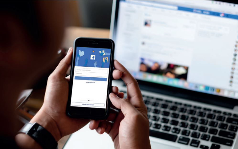 photo : journal de l'agence facebook regie publicitaire