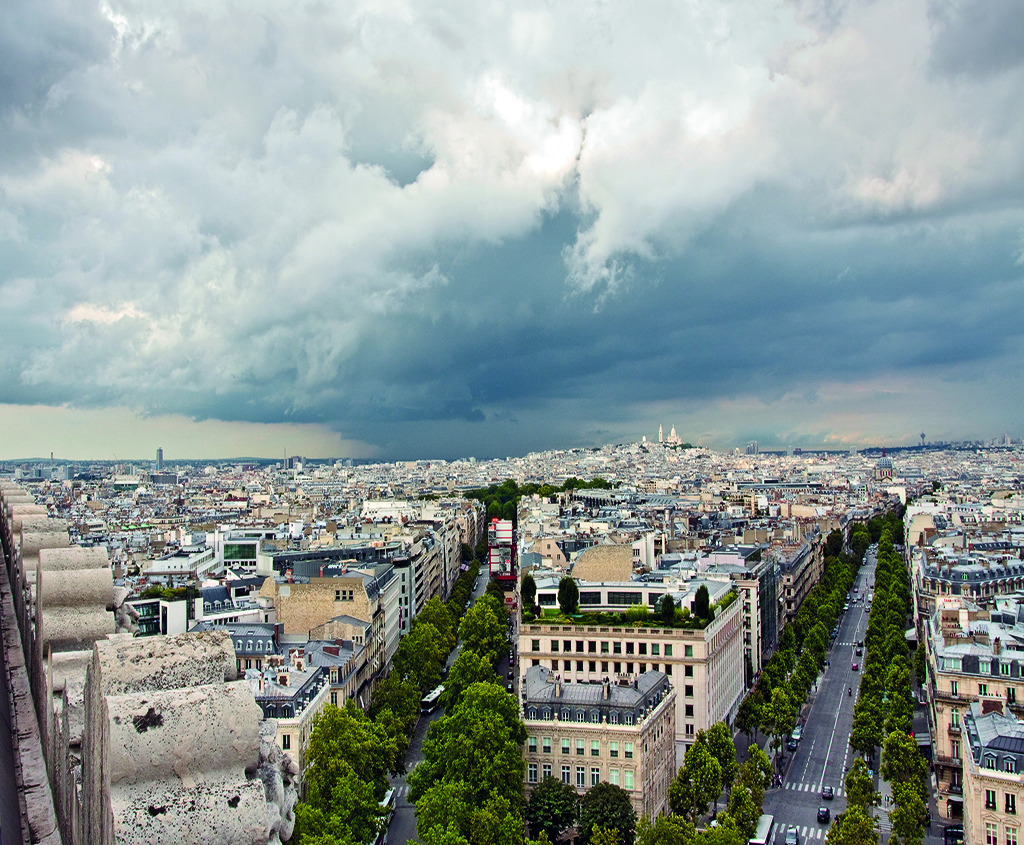 Paris aerial view from Triumphal Arch photo : Paris aerial view from Triumphal Arch