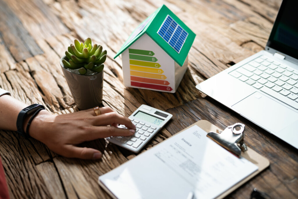 photo : House Energy Audit. Efficient Consumption Invoice